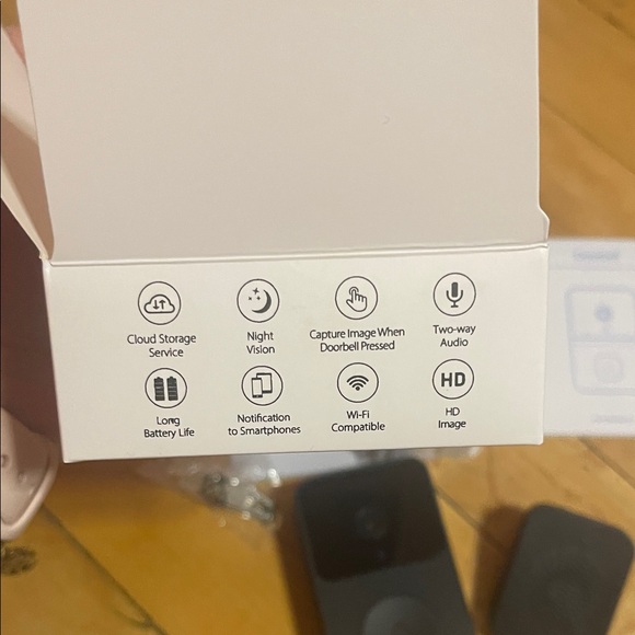 NWT Smart Video Doorbell with Accessories - Picture 4 of 5